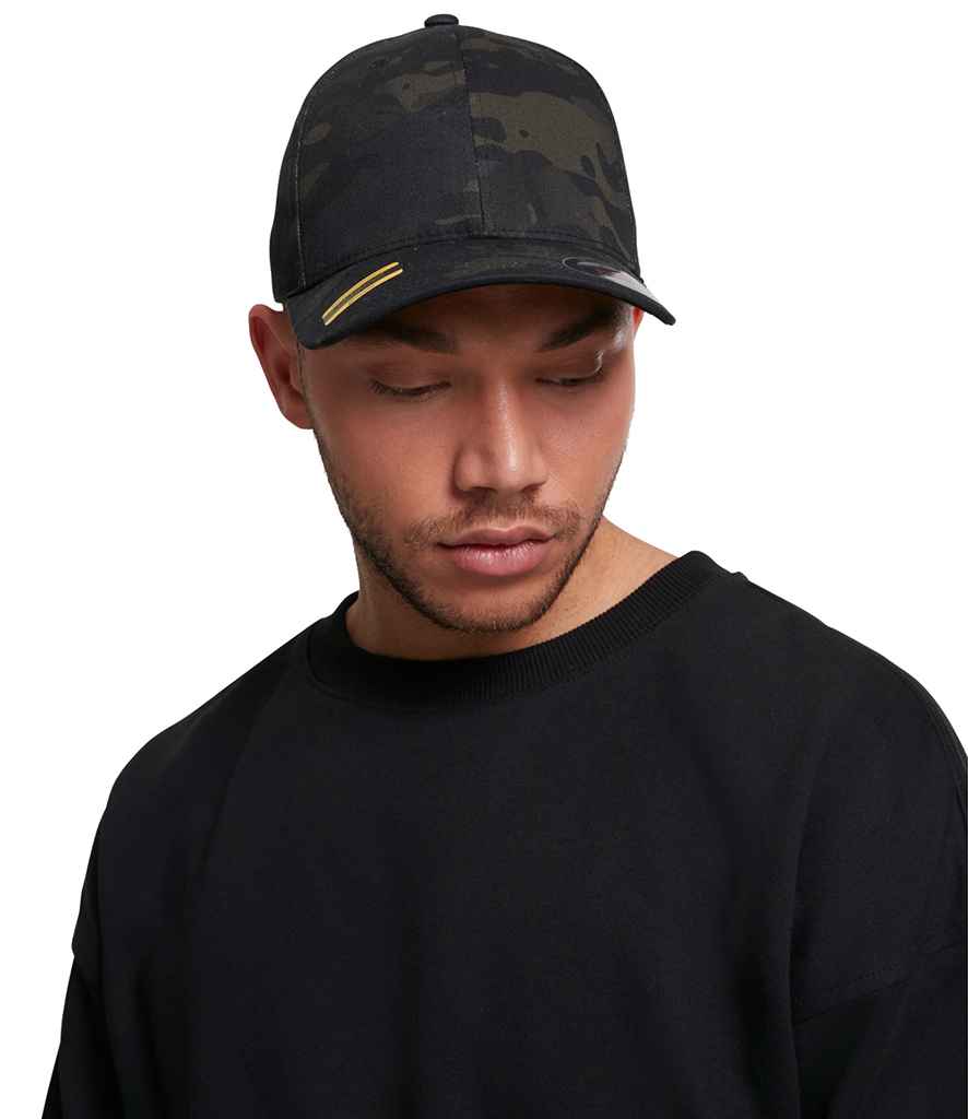 Black Multicam