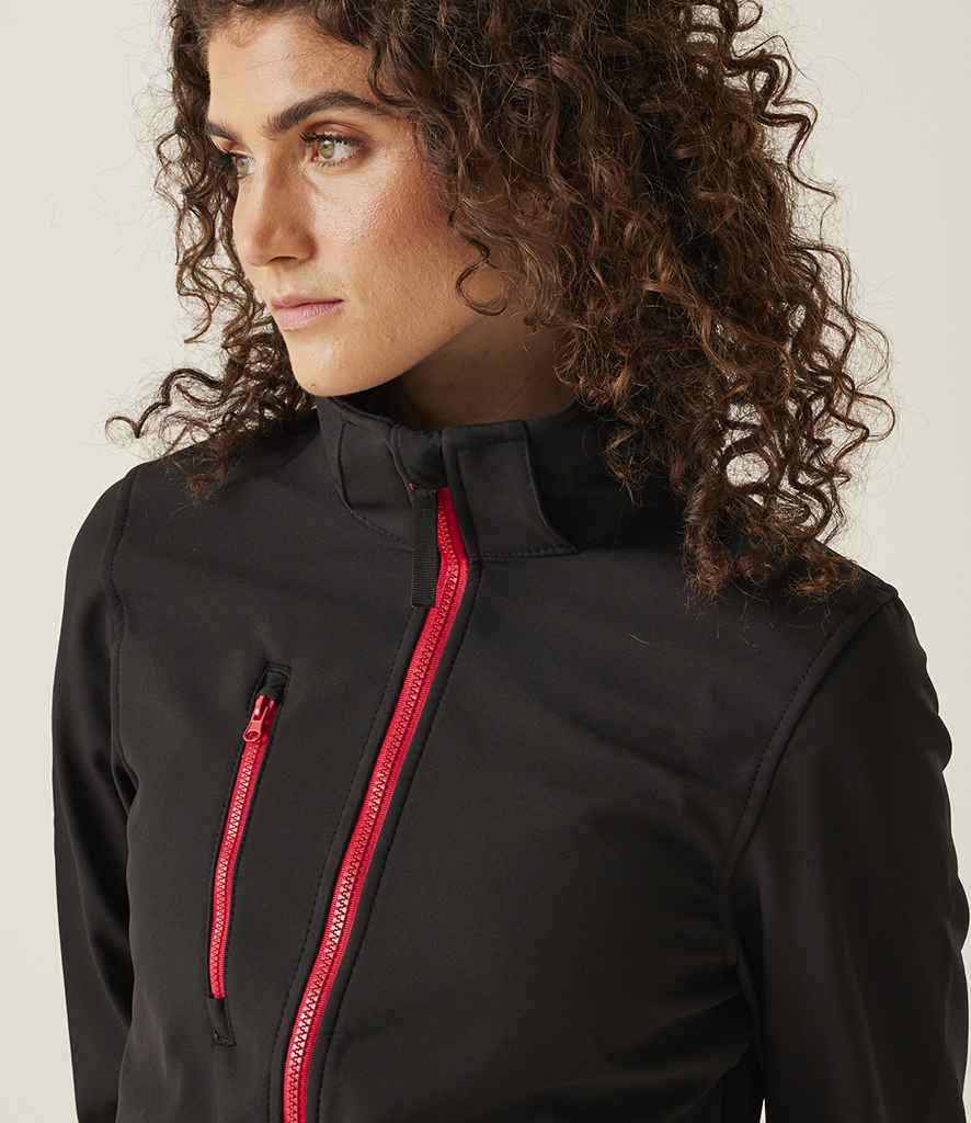Black/Classic Red